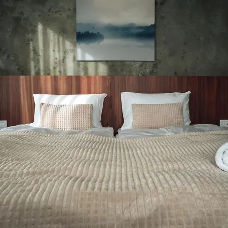 Circle Of 2 Apartamento *