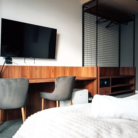 Circle Of 2 * Belgrad